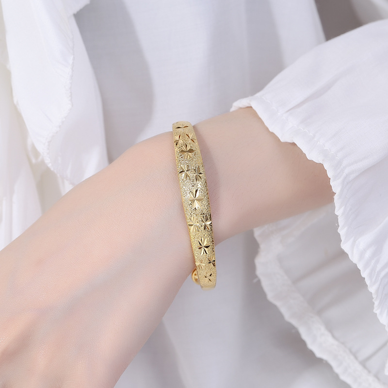 24K Gold Women's Wide Bangle | - đánh giá và giá Photography Yellow